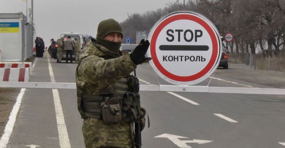 Пограничники на КПВВ 