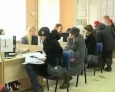 Переселенцы в Донецкой области требуют вернуть их деньги (ВИДЕО)