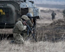 За день на Донбассе пять обстрелов, ранен украинский военный