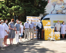 Славянск получил три современных аппарата ИВЛ от Фонда Рината Ахметова