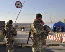 Через КПВВ на Донбассе  не пропустили монитор, альт-саксофон &quot;Stagg&quot; и водяной насос