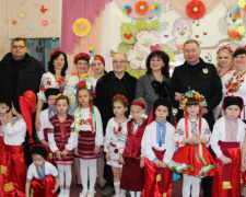 Авдеевских малышей проведали гости из министерства внутренних дел (ФОТО)