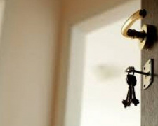 Переселенка из Авдеевки получила ключи от квартиры в Родинском (ФОТО/ВИДЕО)