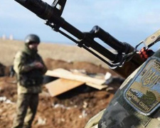 На Донбасі бойовики продовжують стріляти