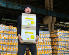 Гуманітарна місія Метінвесту в Запоріжжі: вже опрацьовано 1700 тонн допомоги