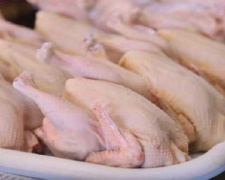 Украинцам продают фальсификат курятины, опасная продукция заполнила полки