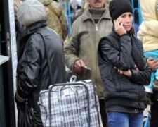Переселенцы: сколько их в Украине, где они оседают (ИНФОГРАФИКА)