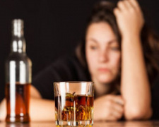 За данними досліджень 35% українців взагалі не вживають алкоголь та лише 2 % вживають щодня