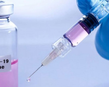 В этом году COVID-вакцин в аптеках не будет