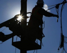 Понад трьохсот населених пунктів Донеччини лишаються без електропостачання 