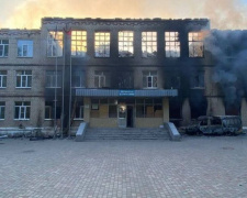В Авдіївці обстріляли школу №6 «градами» з магнієвим зарядом