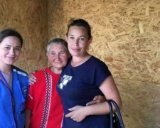 Усилиями гуманитарного штаба  &quot;Прописка-Авдеевка&quot; мать и дочь воссоединились после 4 лет разлуки (ФОТО)