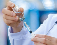 Украинцы негативно относятся к вакцинации против коронавируса