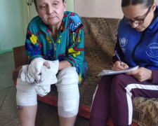 Сотрудники «Пролиска - Авдеевка» помогли переселенке из Донецка