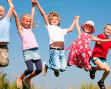 Детям Донбасса подарят мирное лето