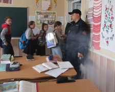 В Авдеевке эвакуировали школьников (ФОТО)