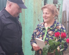 В Авдеевке поздравили мам правоохранителей