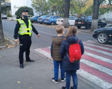 Авдеевские полицейские проводят профилактику на дорогах города