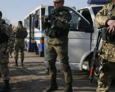 Освобожденные из плена боевиков ОРДЛО уже на подконтрольной Украине территории, - Порошенко