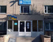 Участковые офицеры Авдеевского отделения полиции задержали вора, который обокрал жительницу Красногоровки