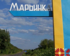 Прифронтовая Марьинка попала под обстрел:   мирный житель получил пулю в спину