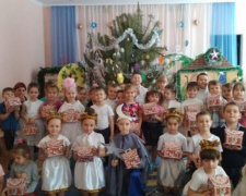 В дошкільних закладах Авдіївки весело проходять зимові свята (ФОТО)