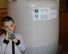 Жителям Авдеевки в ноябре доставили более 90 тысяч литров &quot;гуманитарной&quot; питьевой воды