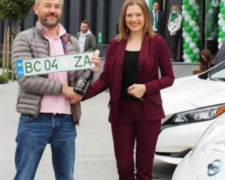 В Украине на электромобили будут выдавать &quot;зеленые&quot; номера