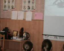 Гости из Авдеевки рассказали детям Иванково о войне (ФОТО)