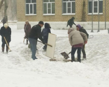 Прогноз погоды на неделю: в Авдеевке – снег, ветер и редкое солнце