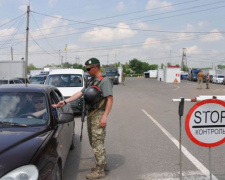 Пограничники отмечают рост пассажиро-транспортного потока через КПВВ на Донбассе