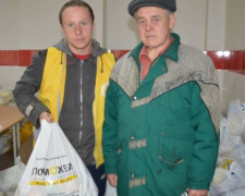 Жители Авдеевки благодарят за турнир и наборы выживания (ФОТО + ВИДЕО)