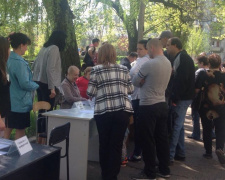 В Авдеевке открылась ярмарка вакансий (ФОТО)