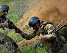 Боевики на Донбассе 11 раз обстреляли позиции украинских защитников