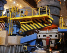 Президент Украины запустил в Мариуполе экологичный сталелитейный комплекс (ФОТО)