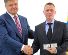 Порошенко поставил задачи новому губернатору и сравнил Жебривского с Авдеевкой