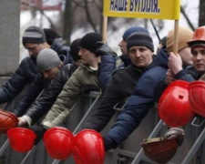 Шахтерский бунт: На Донетчине профсоюзный лидер горняков объявил голодовку