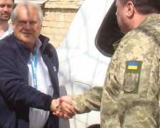 Представитель ОБСЕ в составе минских переговорщиков по Донбассу приехал в зону конфликта (ФОТО)