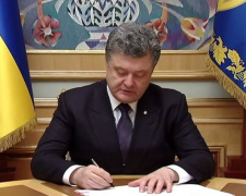 Порошенко заверил, что подпишет закон о деоккупации Донбасса