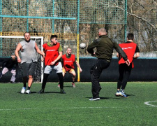 Защитники Авдеевки сыграли в футбол (ФОТО)