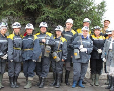 Жены горняков Донбасса спустились в шахту (ФОТО)