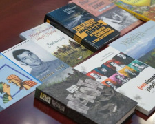 Библиотеки Донетчины пополнятся книгами на украинском и английском языках