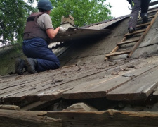 Спасатели восстанавливали поврежденное обстрелами жилье в Авдеевке, Марьинке и Красногоровке