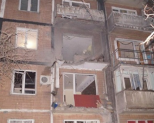 В Авдеевке  вследствие прямого попадания снарядов повреждены 8 домов, ранен мирный житель