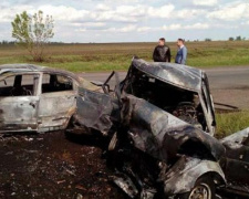 В Донецкой области при лобовом столкновении Chevrolet Aveo  и ВАЗ-22110 погибли 3 человека
