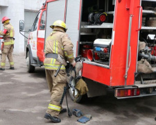 В Авдеевке оперативно ликвидировали пожар на заводе