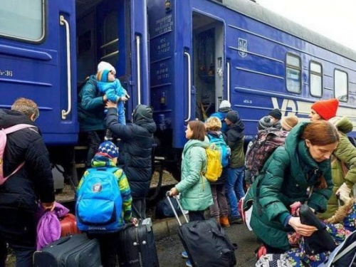 Розклад руху евакуаційних потягів з Донеччини на 11 квітня