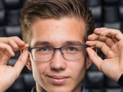Украинские "умные очки" победили на международном конкурсе