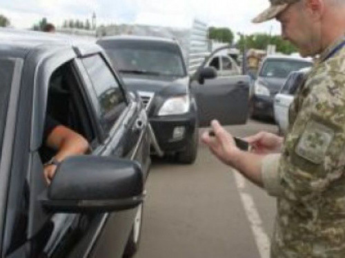 Ситуация в КПВВ  на Донбассе: пресечены попытки провезти товары и ребенка