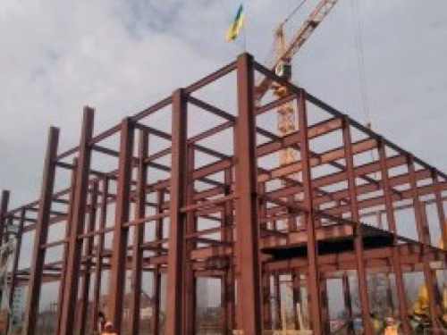 Для строительства Метинвест Политехники используют 1,5 тысячи тонн металлоконструкций